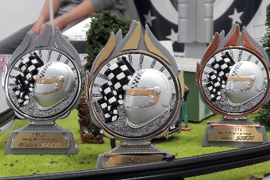 Pokale Mini-Z Carrera Bahn Rennen Ergebnis Niedersachsen